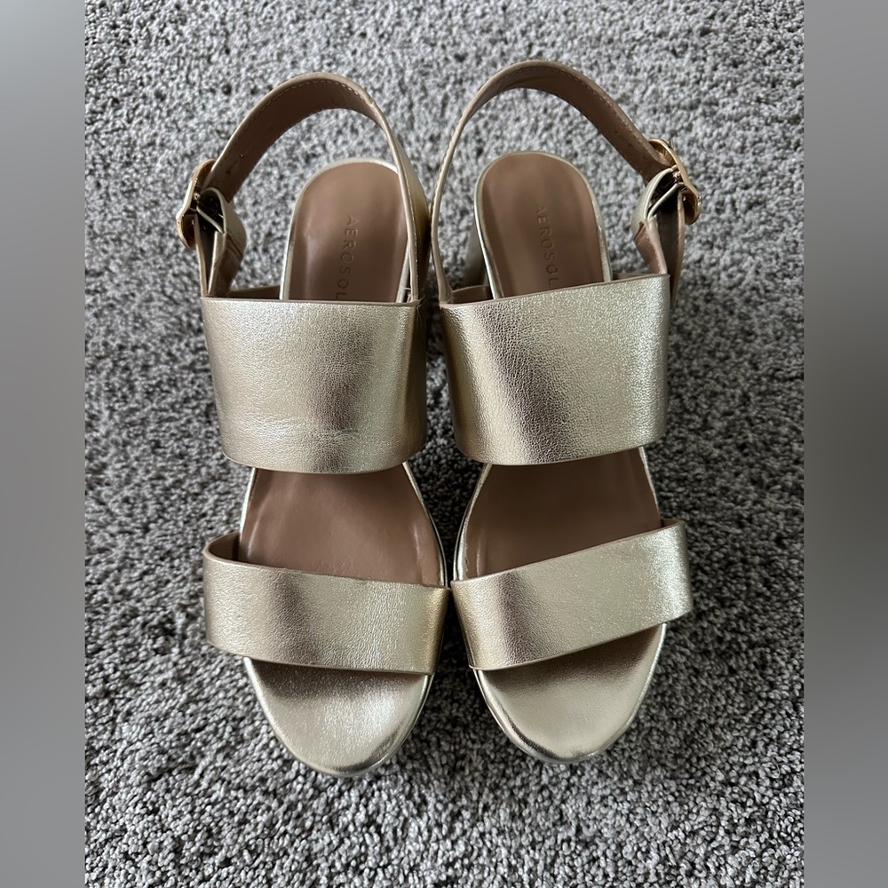 AEROSOLES Metallic Gold Platform Sandals